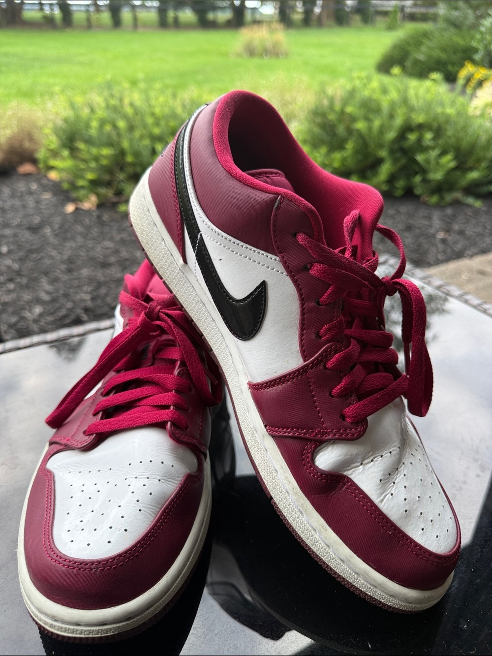 Nike Men’s Low-Top Sneakers - White, Burgundy & Black- Size 11